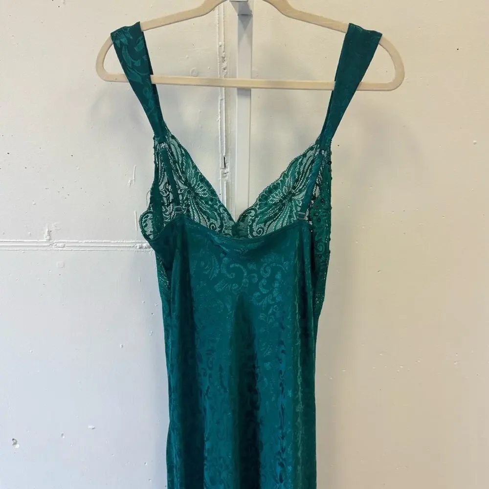 Vintage Victoria’s Secret Emerald Green Lace Sequin Midi Slip‎ Large